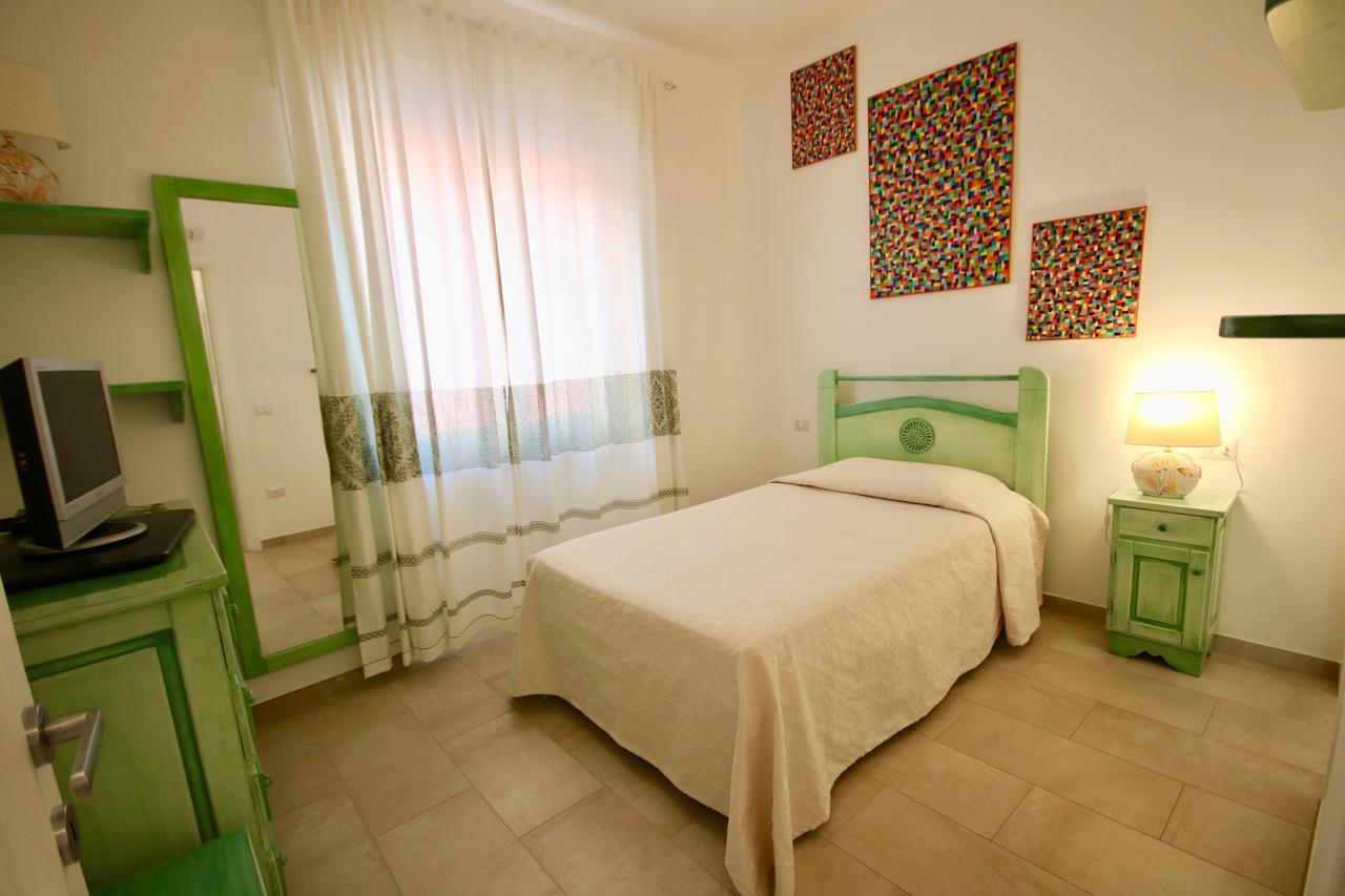 Casa Degli Ospiti Hotel Olbia Exterior foto